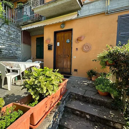Giardino Dei Limoni Holiday home *
